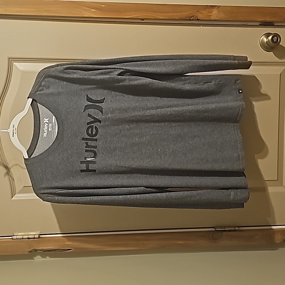 Hurley boys large long sleeve t shirt